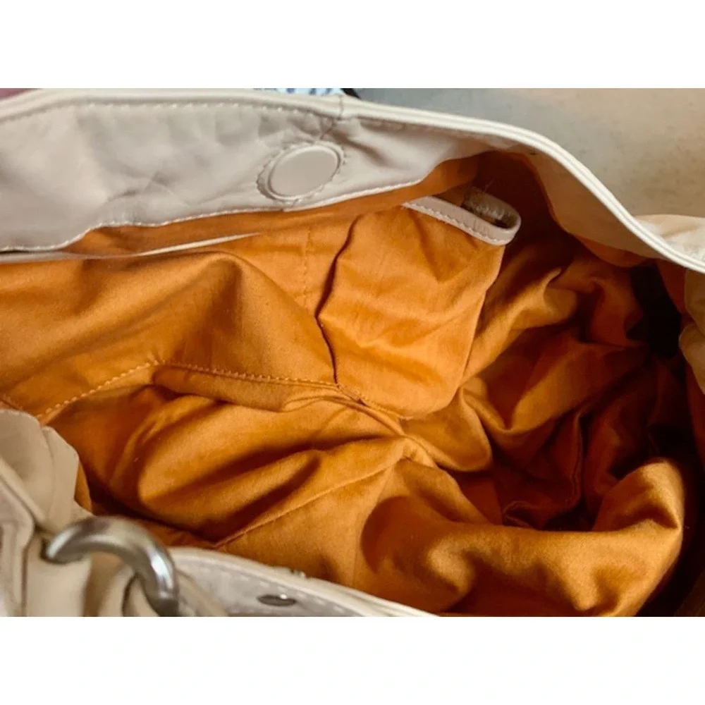 Cream/Beige Kenneth‎ Cole New York Hobo bag and dust cover